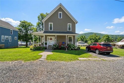 109 E King St, Smethport, PA, 16749-1205 | Card Image