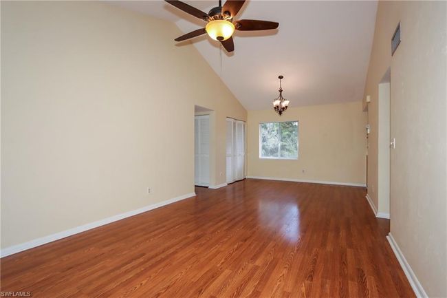 APT-206 - 1275 7 Th Ave N, Condo with 2 bedrooms, 2 bathrooms and 1 parking in NAPLES FL | Image 4