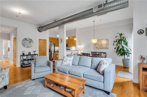 ste-204-15 Waddell St Ne, Atlanta, GA, 30307-2492 | Card Image