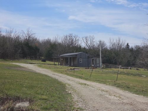 2280 E 360th Rd, Louisburg, MO, 65685-8508 | Card Image