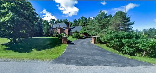 2 Heron Trail, Stouffville, ON, L4A2L4 | Card Image