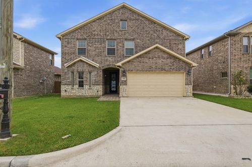 1505 Lakeview Dr, Grand Prairie, TX, 75051-5545 | Card Image