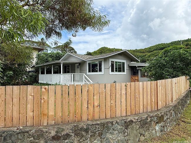 completely fenced yard | Image 21