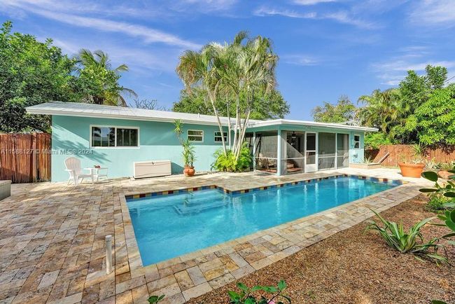 0 - 367 W Riverside Dr, House other with 3 bedrooms, 2 bathrooms and null parking in Tequesta FL | Image 18
