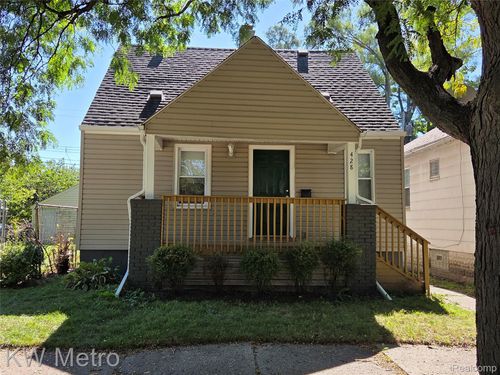 428 E Hayes Ave, Hazel Park, MI, 48030-2563 | Card Image