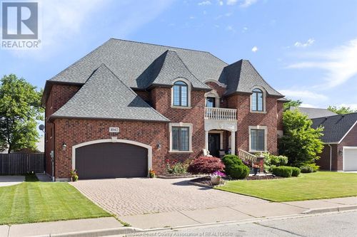 1042 Huntington Blvd, Belle River, ON, N8L0W2 | Card Image