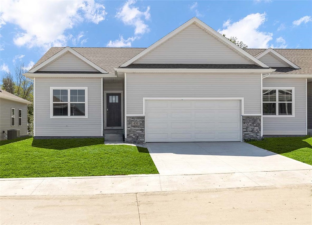 50th Ct, Des Moines, IA 50317