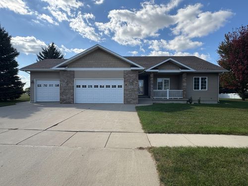 1650 Moriarty Dr, Brookings, SD, 57006-5464 | Card Image