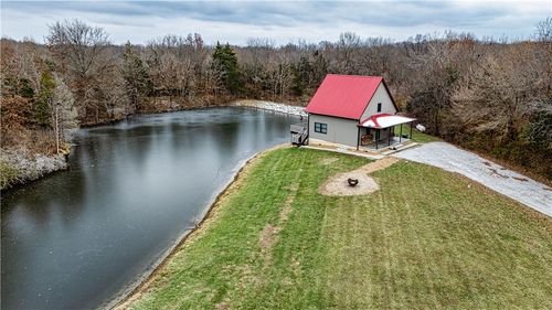 974 Cr 1300e, Sullivan, IL, 61951-6840 | Card Image