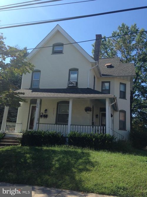 apt-2-200 Susquehanna Ave, LANSDALE, PA, 19446-3661 | Card Image
