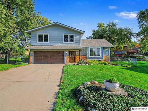 203 Sandi Court, Bellevue, NE, 68005 | Card Image