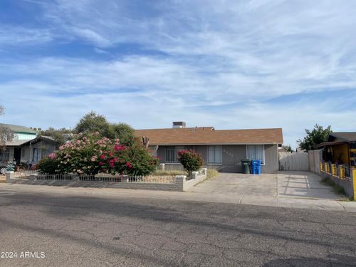 8333 W Roma Ave, Phoenix, AZ, 85037-1817 | Card Image