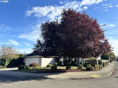 16401 Ne 23rd St, House other with 3 bedrooms, 2 bathrooms and 2 parking in Vancouver WA | Image 2