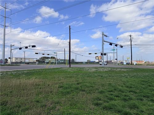 0000 Holly Rd @ Greenwood Dr, Corpus Christi, TX, 78417 | Card Image