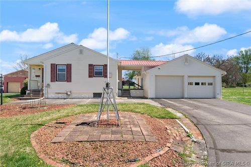 1208 W Market St, Salem, IN, 47167-1444 | Card Image