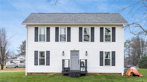 1435 Luby Ln, Zanesville, OH, 43701-6019 | Card Image
