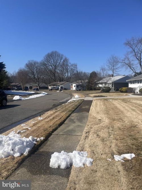 1707 Dalfield Dr, WILMINGTON, DE, 19803-4004 | Card Image