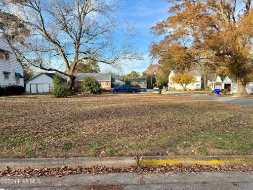 5 S Ash St, Greenville, NC, 27858 | Card Image