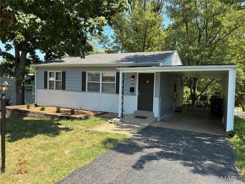 216 Solley Dr, Ballwin, MO, 63021-5242 | Card Image