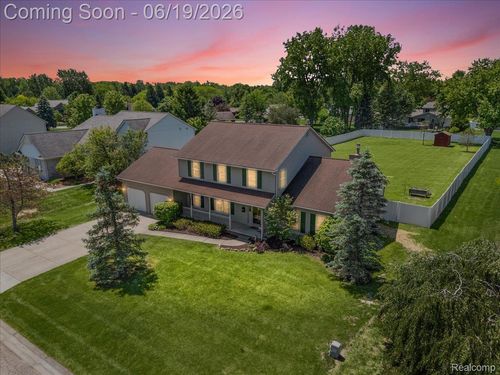 1420 Bush Creek Dr, Grand Blanc, MI, 48439-2300 | Card Image