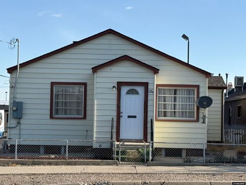 126 Grant St, Rock Springs, WY, 82901-5132 | Card Image