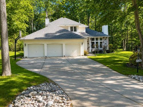 23286 Timberridge Dr, Big Rapids, MI, 49307-9258 | Card Image