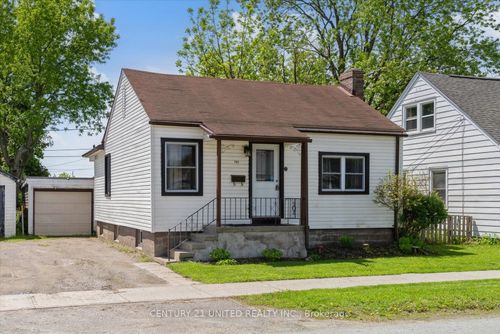 743 St Mary'S St, Peterborough, ON, K9J4H1 | Card Image