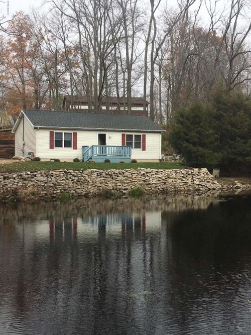 92265 Entrance Dr, Lawton, MI, 49065-9485 | Card Image