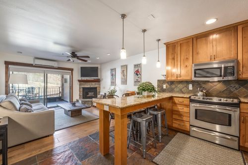 27-1401 Lowell Ave, Park City, UT, 84060-5116 | Card Image