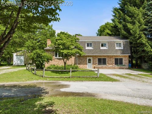 2861 Church Rd, Columbus, MI, 48063-4216 | Card Image