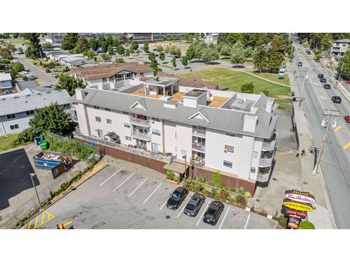 206-46351 Yale Rd, Chilliwack, BC, V2P2P8 | Card Image