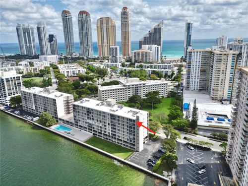 s907-17500 N Bay Rd, Sunny Isles Beach, FL, 33160-2872 | Card Image