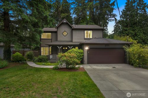 7825 Ne 140th Pl, Kirkland, WA, 98034-5353 | Card Image