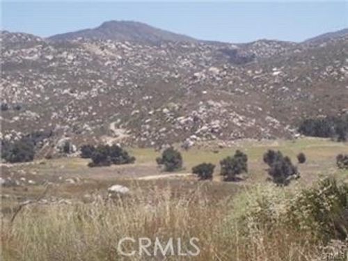 22 Milpas Rd, Hemet, CA, 92544 | Card Image