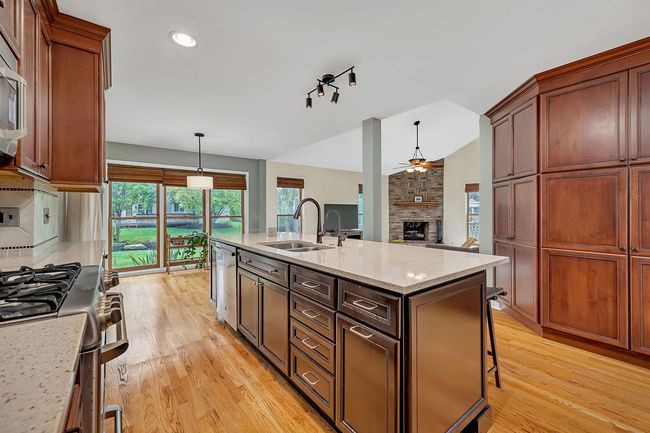 3640 Falkner Dr, House other with 4 bedrooms, 3 bathrooms and 3 parking in Naperville IL | Image 7