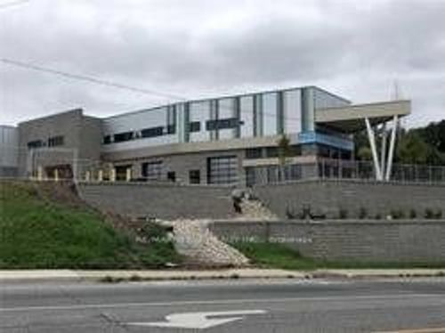 2-1800 Davenport Rd, Toronto, ON, M6N4X3 | Card Image