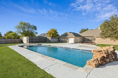 605 Birchwood Ln, Haslet, TX, 76052-3825 | Card Image