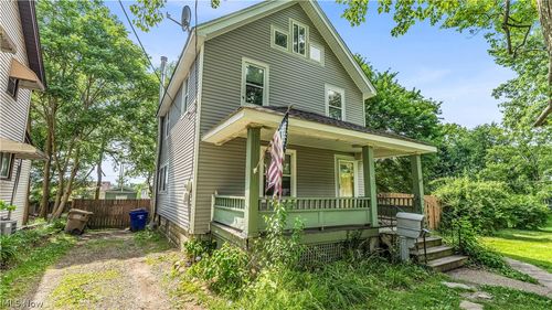 2188 Stone St, Cuyahoga Falls, OH, 44221-2830 | Card Image
