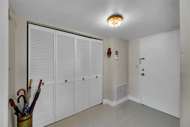 APT-1801 - 1370 S Ocean Blvd, Condo with 2 bedrooms, 3 bathrooms and null parking in Pompano Beach FL | Image 16