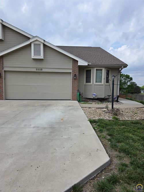 3335 Sw Mcclure Ct, Topeka, KS, 66614-4000 | Card Image