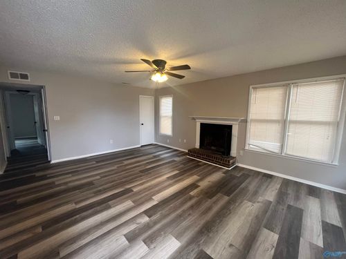 d-3925 Highridge Drive, Huntsville, AL, 35805 | Card Image