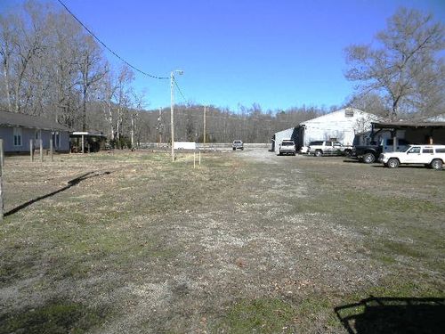 2765 Highway 70 E, Waverly, TN, 37185-2229 | Card Image