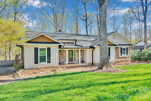10311 Stonemede Ln, Matthews, NC, 28105-7144 | Card Image