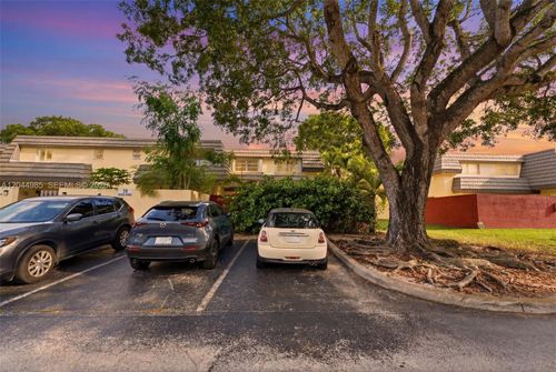8489-8489 Sw 137th Ave, Miami, FL, 33183-4074 | Card Image