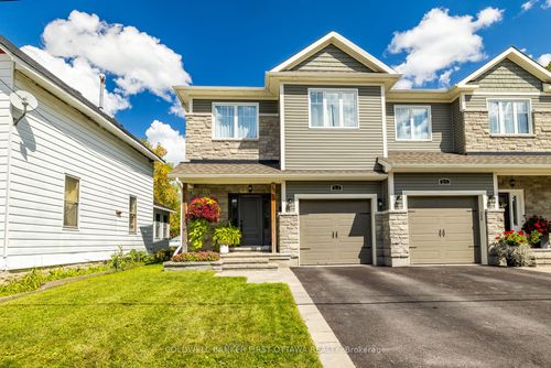 63 Napoleon St, Carleton Place, ON, K7C2X4 | Card Image