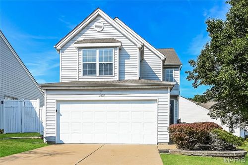 2829 Liberty Landing Ct, Florissant, MO, 63033-7618 | Card Image