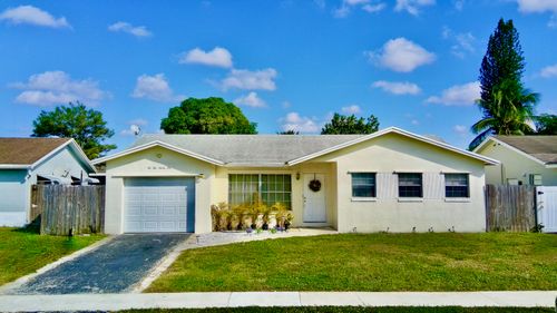 22710 Sw 65th Cir, Boca Raton, FL, 33428-5922 | Card Image