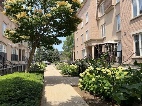 402-34 Western Battery Rd, Toronto, ON, M6K3N9 | Card Image