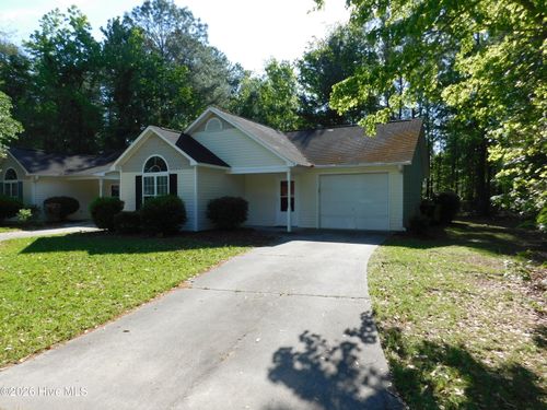 208 Tobiano Dr, New Bern, NC, 28562-6800 | Card Image