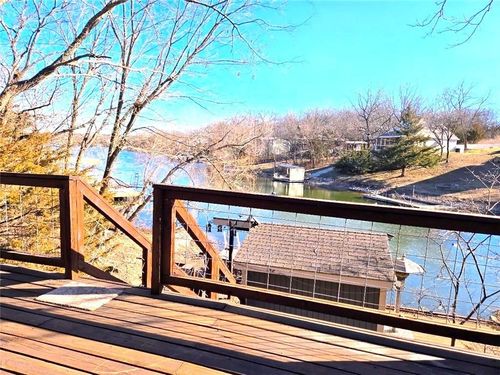 393 W Sugar Lake Dr, Mound City, KS, 66056-5496 | Card Image